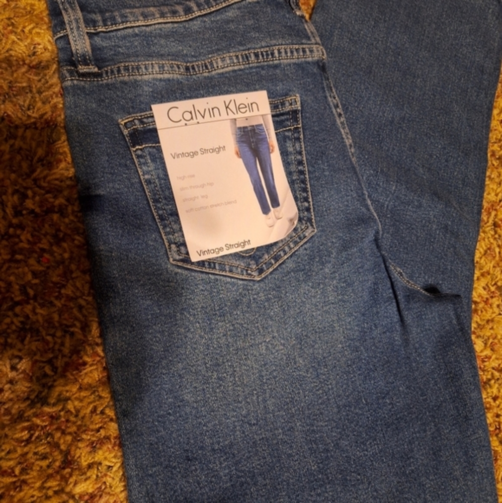 Calvin Klein Jean's NWT  Vintage Straight, I would call it a Medium Wash